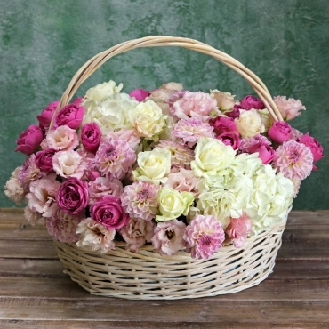 Корзина с цветами "005"