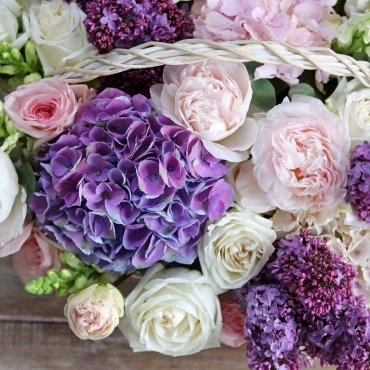 Корзина с цветами "007"