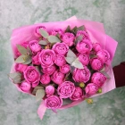 9 кустовых роз