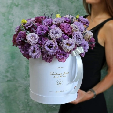 Фиолетовая эустома