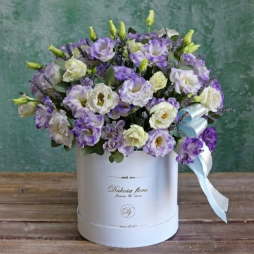 Эустома в коробке