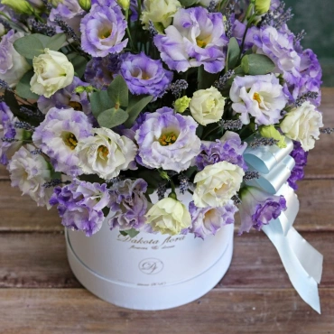 Эустома в коробке