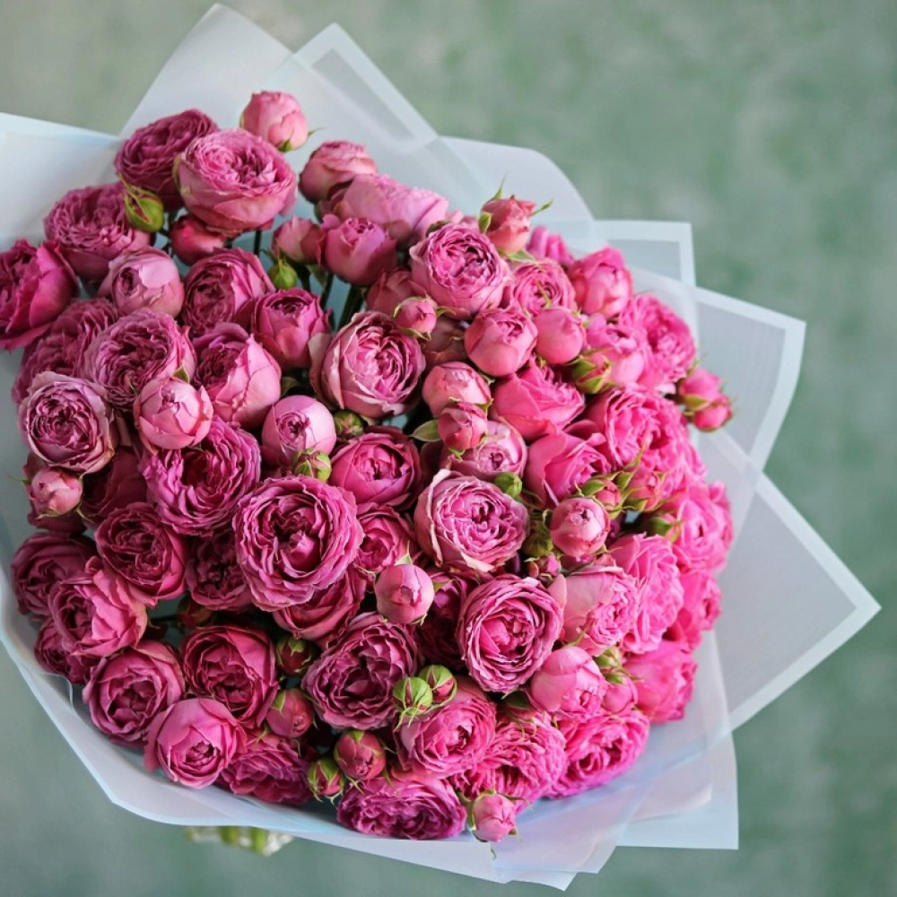 39 кустовых роз