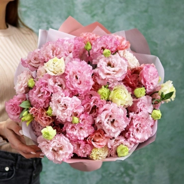 Эустома махровая розовая