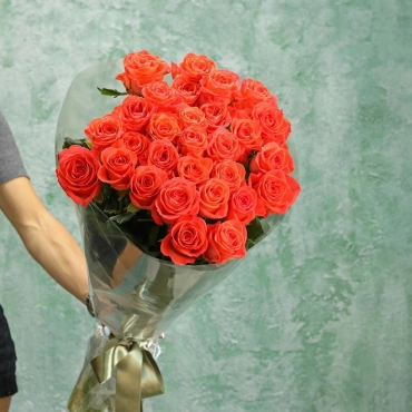 Роза Вау 80 см.