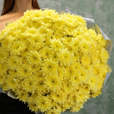 Букет из желтых хризантем