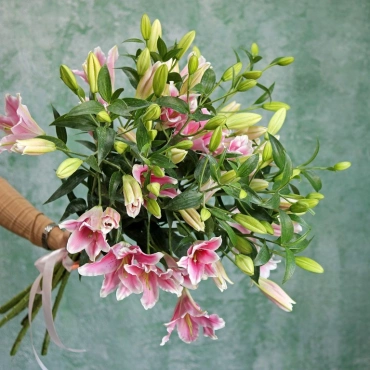 Букет лилий