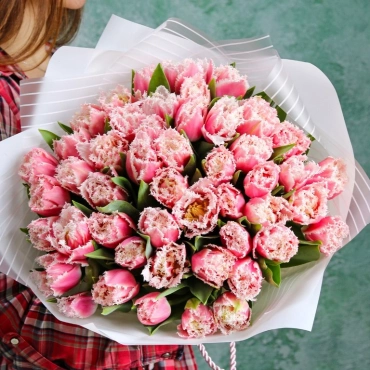 Букет тюльпанов махровых