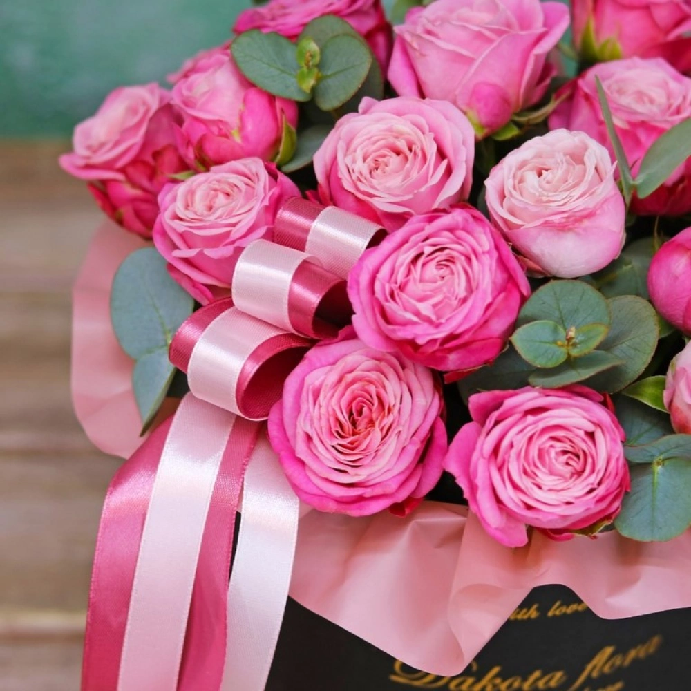9 роз Бомбастик