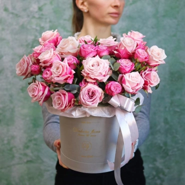 Букет роз в коробке