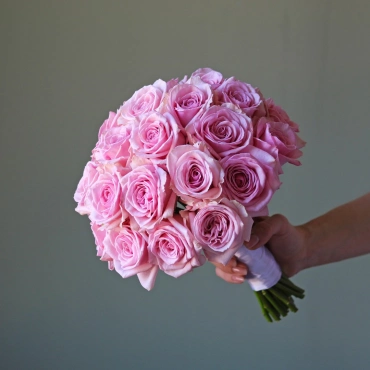 Букет невесты из розовых роз