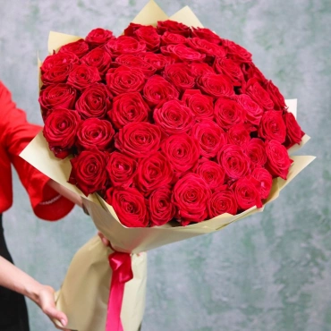 Роза Ред Наоми 70 см