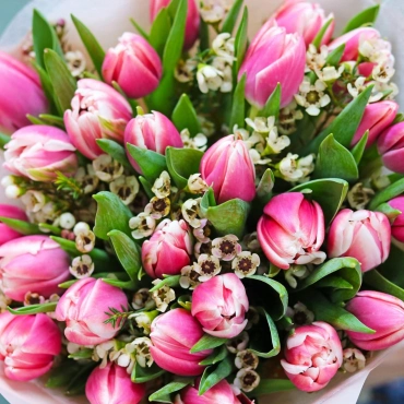 Букет тюльпанов с ваксфлавером