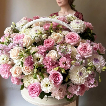 Корзина "Розовый рассвет"