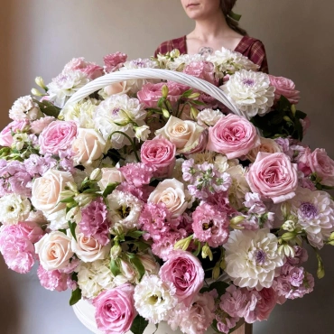 Корзина "Розовый рассвет"