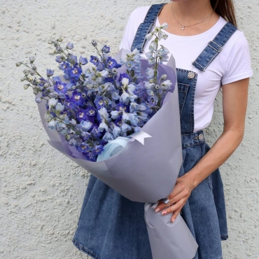 Дельфиниум букет