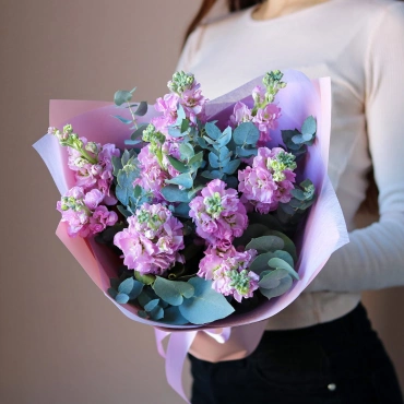 Маттиола розовая букет