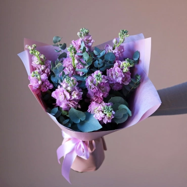 Маттиола розовая букет