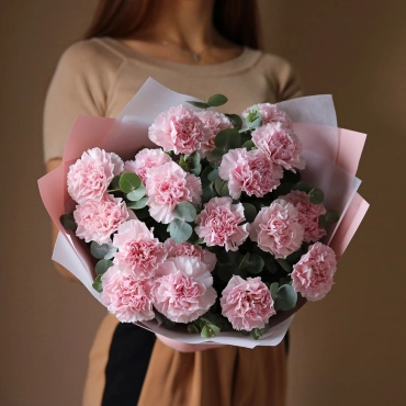 Букет розовых гвоздик