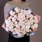 29 кустовых роз