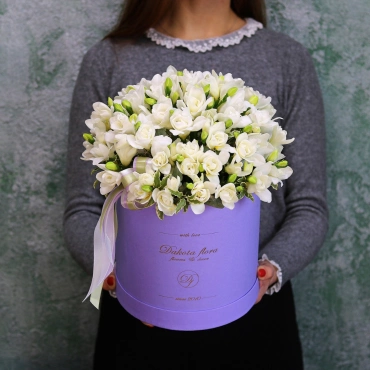 Фрезия в коробке