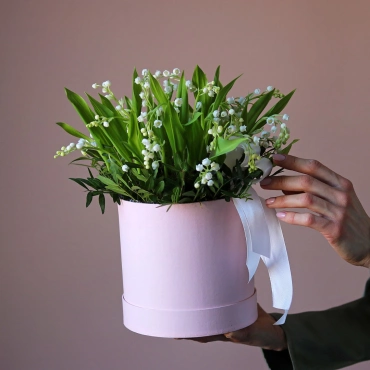 Ландыши в розовой коробочке