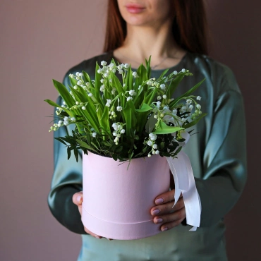 Ландыши в розовой коробочке