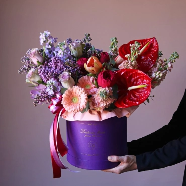 Цветы в коробке Гамма