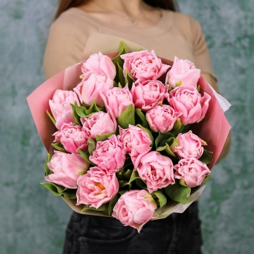 Крупные махровые тюльпаны