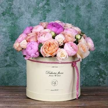 Пионовидный микс в коробке