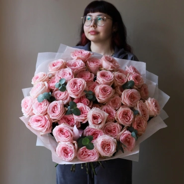 Букет из роз Пинк Охара и эвкалипта