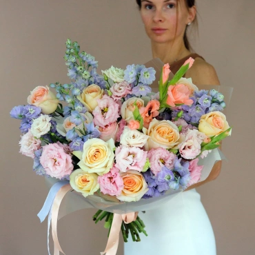 Букет на заказ с пионовидными розами