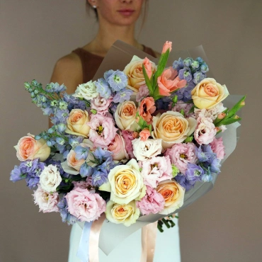 Букет на заказ с пионовидными розами