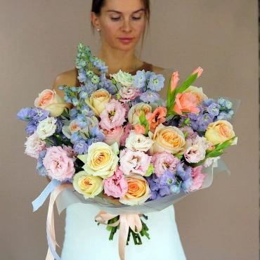 Букет на заказ с пионовидными розами