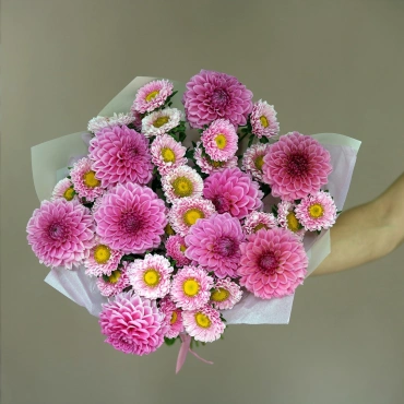 Букет из астр и георгин