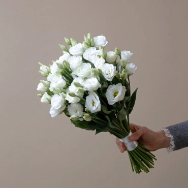 Букет невесты из белой эустомы