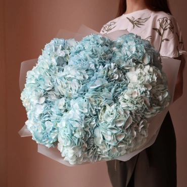 Букет голубой гортензии