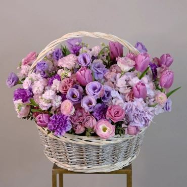 Корзина с цветами "025"