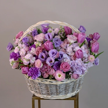Корзина с цветами "025"
