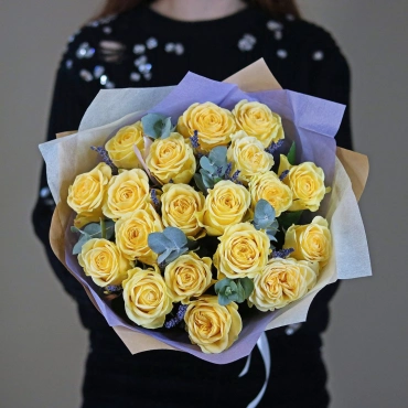 Букет из желтых роз