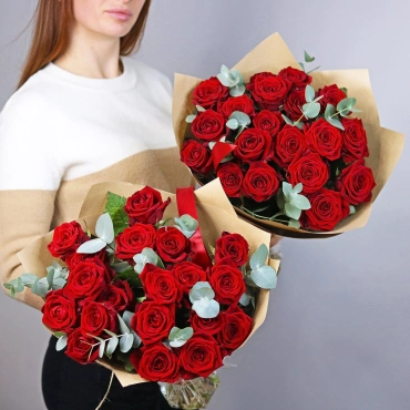 Букет из красных роз