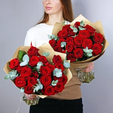 Букет из красных роз