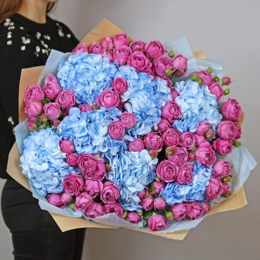 Розы Мисти баблс и гортензия в ассортименте