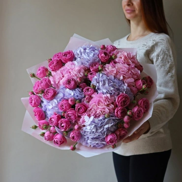 Розы Мисти баблс и гортензия в ассортименте