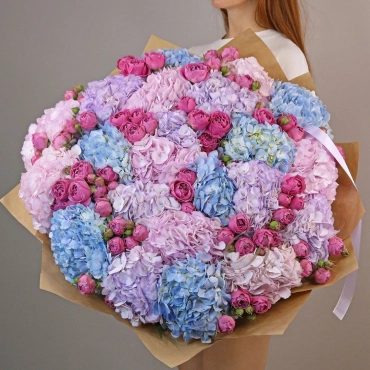 Розы Мисти баблс и гортензия в ассортименте