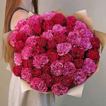 Розы Эквадорские пионовидные