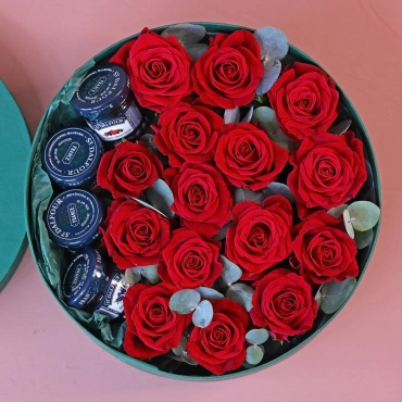 Розы с джемом в коробочке