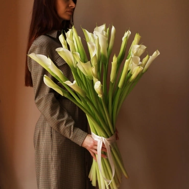 Большой букет калл