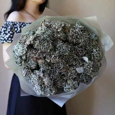 Черные гвоздики букет