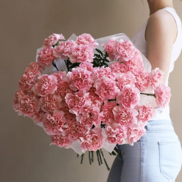 Букет из розовых диантусов